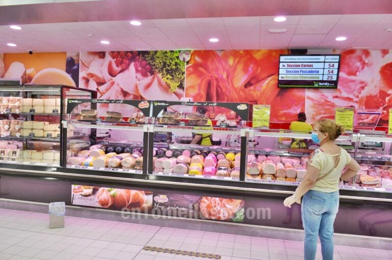 Todo lo que puedes encontrar en la nueva tienda ‘Family Cash’ de Tomelloso