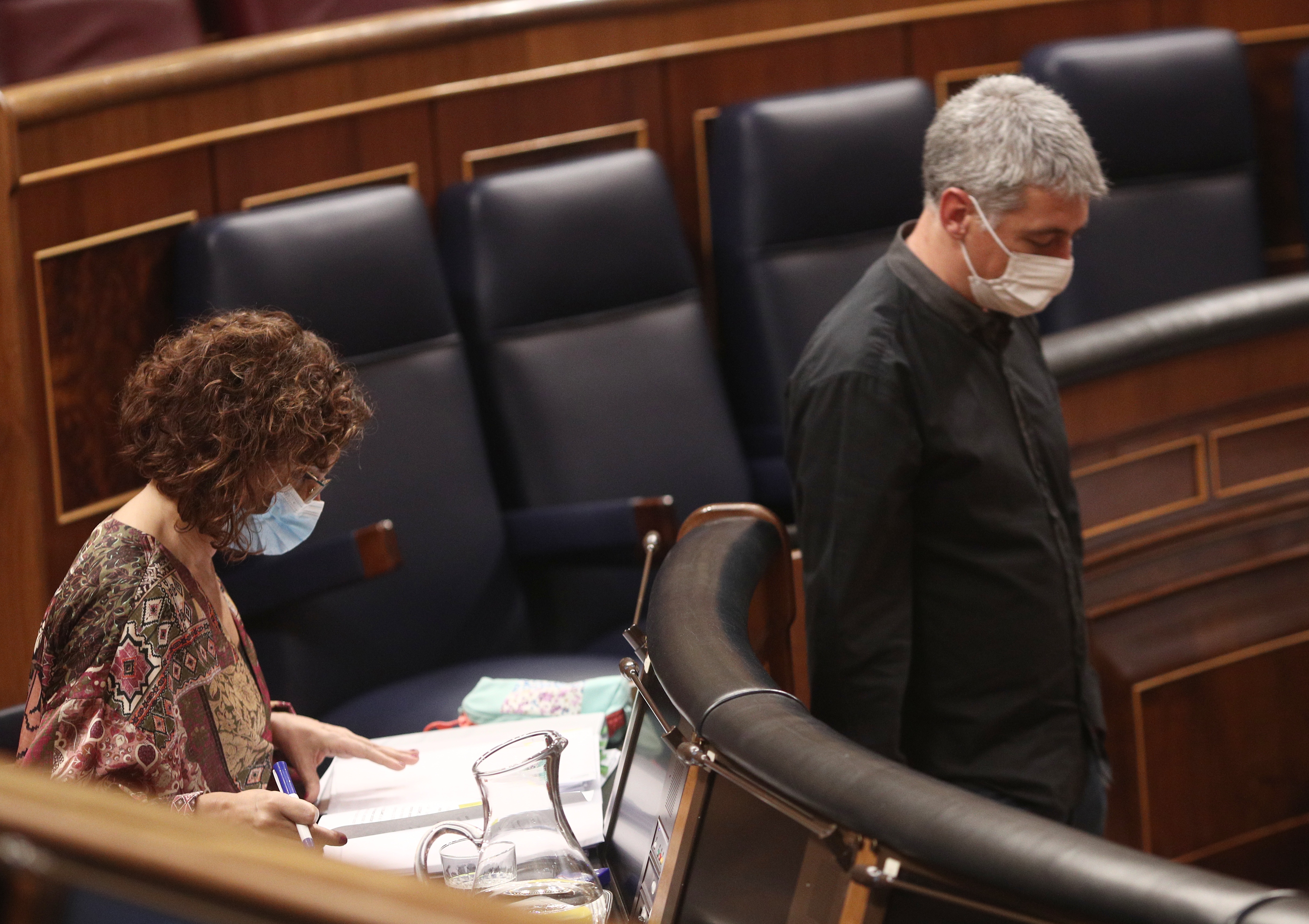 ‘Barones’ del PSOE censuran el papel de Bildu y ERC en los PGE y piden apostar por vías «más tranquilizadoras» como Cs