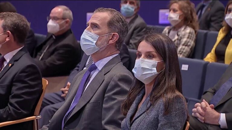 Page alaba la «serenidad» de los Reyes en una España «que atraviesa momentos difíciles»