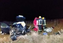Dos fallecidos y un herido grave tras el choque frontal de dos turismos a la altura de Puerto Lápice