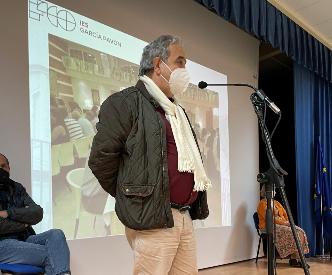 El IES Francisco García Pavón reconoce la labor de 6 profesores jubilados en 2020