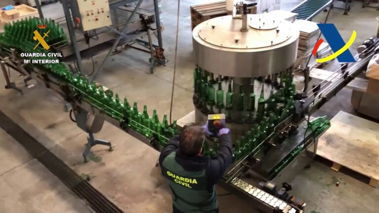Cae una de las mayores redes de elaboración y distribución ilegal de whisky, con una de sus sedes en Campo de Criptana