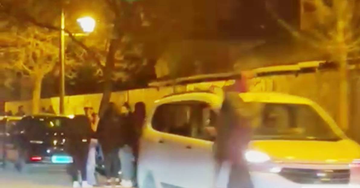 La Policía Local de Tomelloso desaloja a más de 60 jóvenes de la vía pública