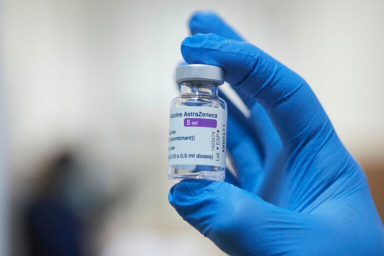 Las mutuas de accidentes ayudarán a vacunar contra el coronavirus en los próximos meses