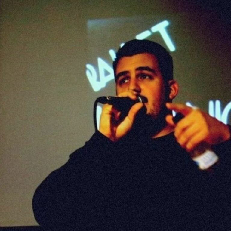 «Al revés», la nueva canción del tomellosero Morf con el cantante Iván Ferreiro