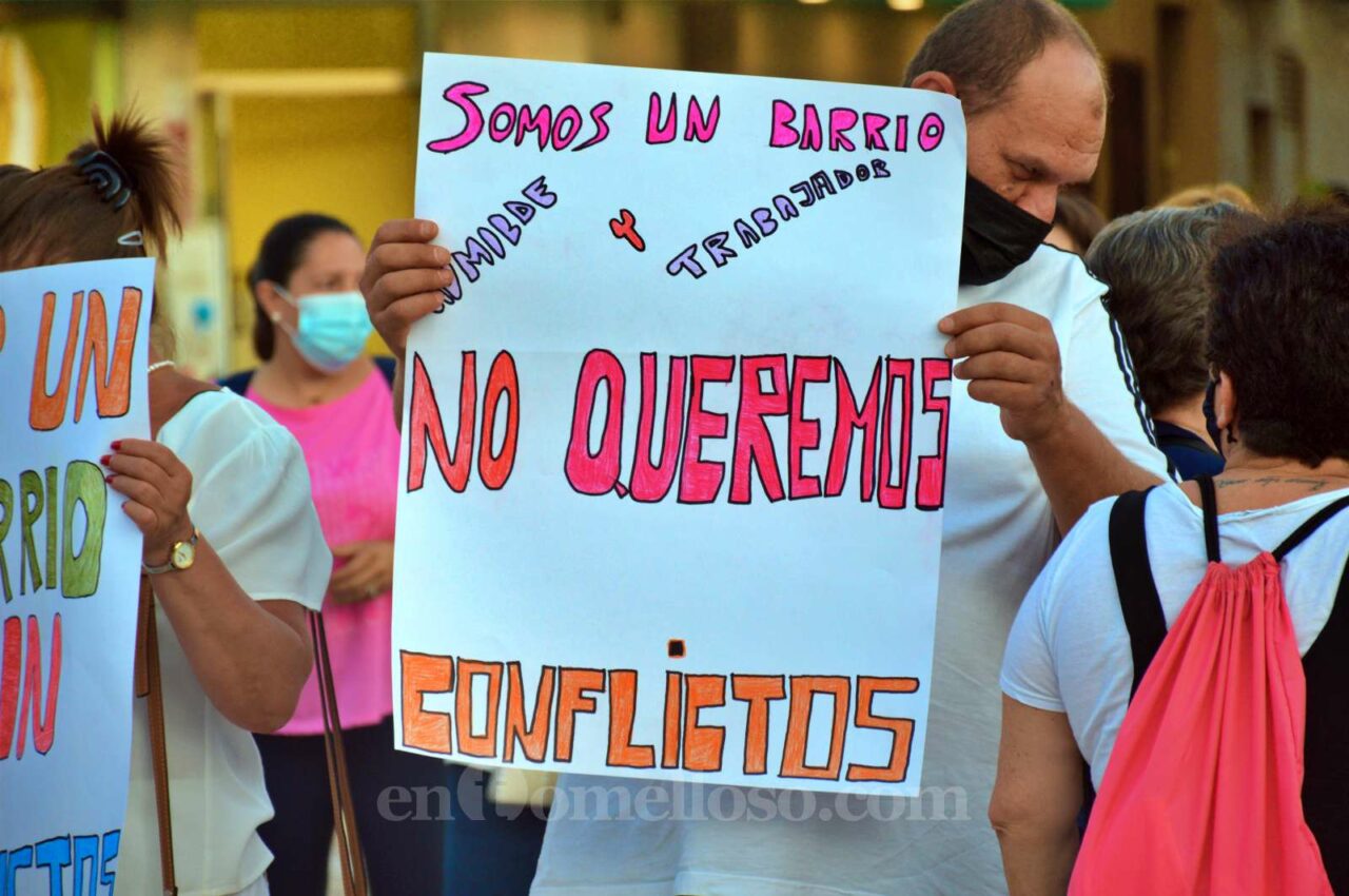 Vecinos del barrio San Juan de Tomelloso, cansados de una situación insostenible piden soluciones inmediatas