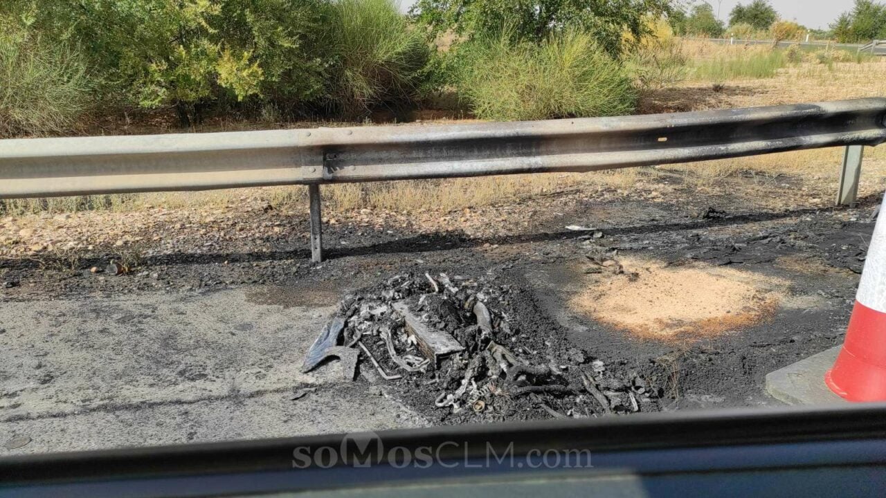 Muere una persona calcinada tras el incendio de un vehículo en Argamasilla de Alba
