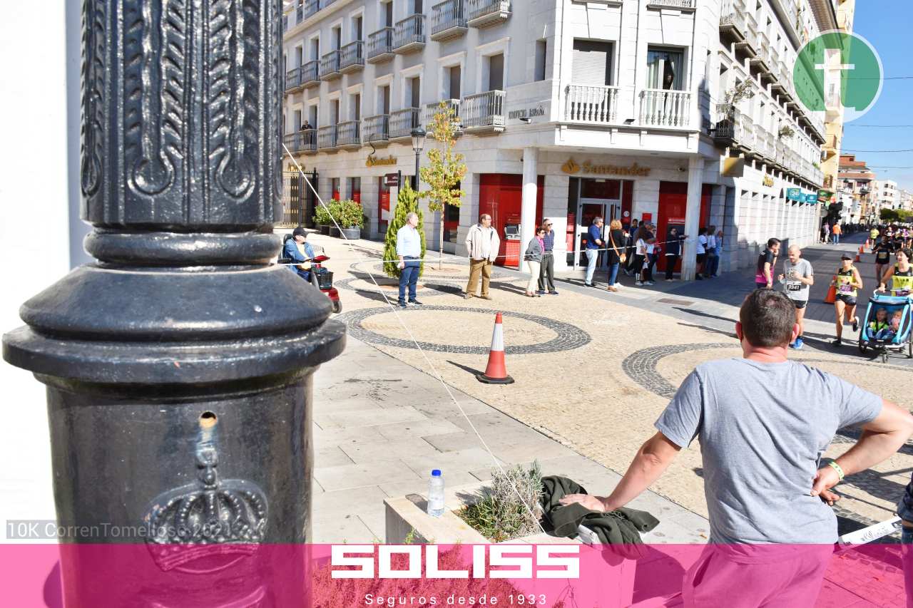 [FOTOS] 10K CorrenTomelloso 2021: paso por plaza de España