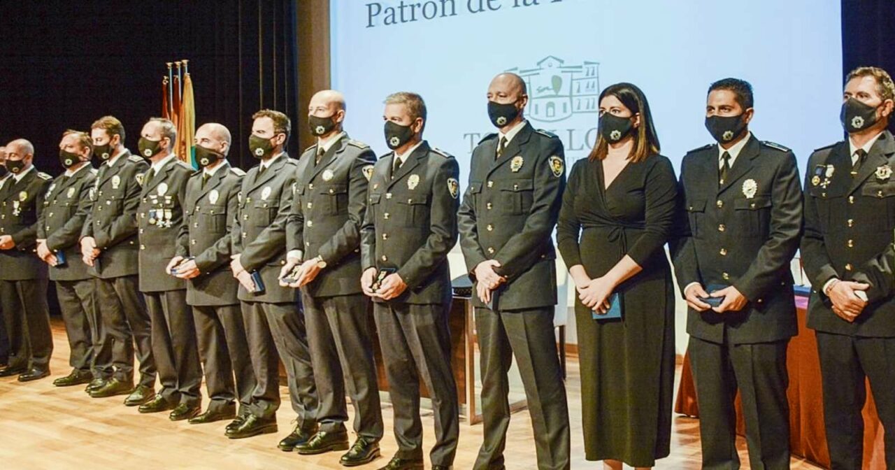 Todo el Cuerpo de la Policía Local de Tomelloso, reconocido durante la Festividad del Santo Ángel de la Guarda