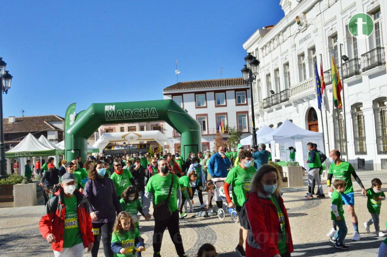 Más de 500 personas se vuelcan en Tomelloso con la Marcha Contra el Cáncer