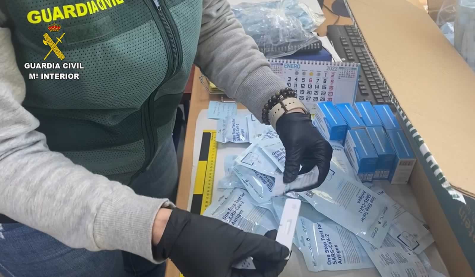 Una operación policial se salda con 500 test de antígenos irregulares intervenidos en Pantoja y Esquivias