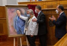 El talante de respeto y entendimiento impulsado por Vaquero ya es eterno en las Cortes C-LM tras descubrirse su retrato