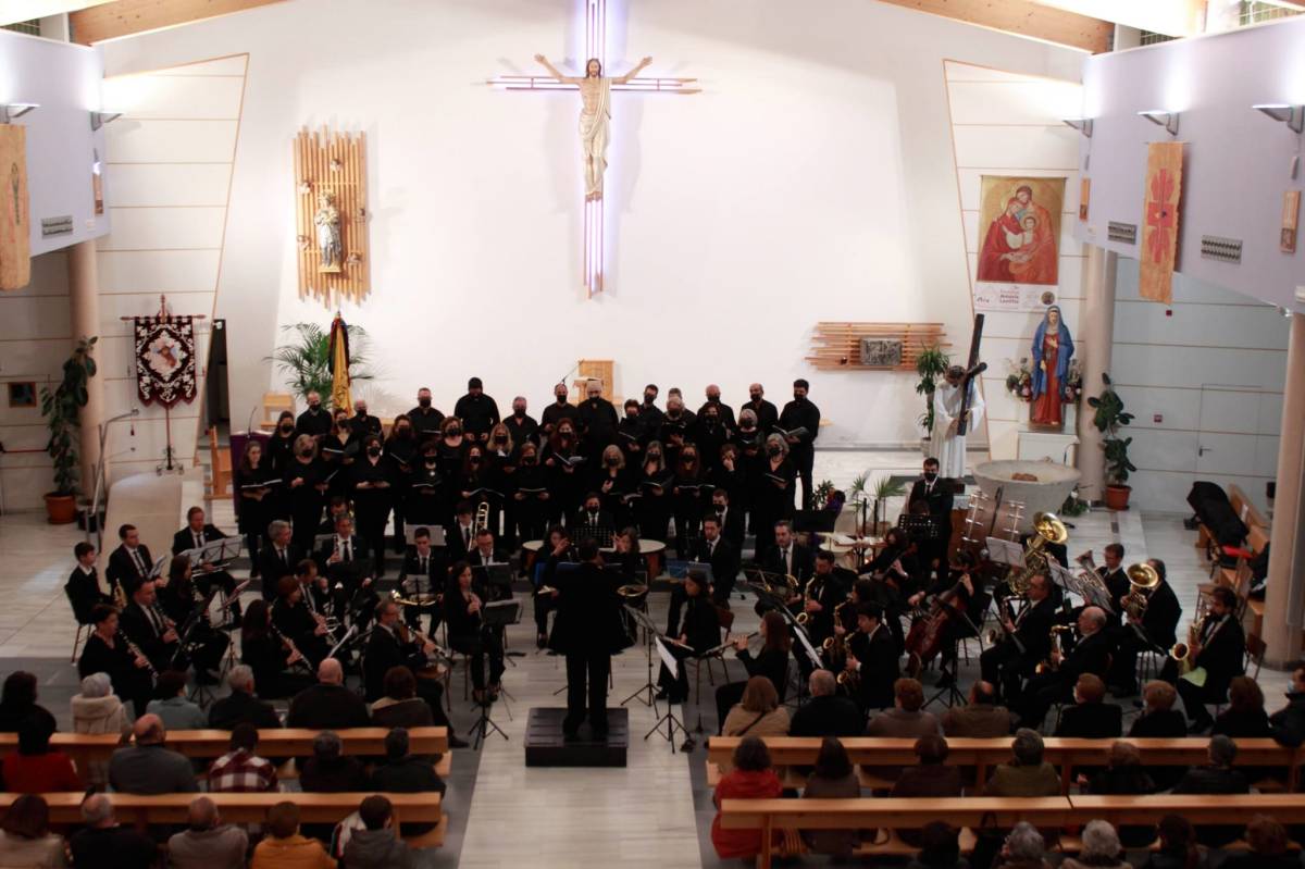 Nuevo concierto de Semana Santa de la Unión Musical y el Coral del Conservatorio de Tomelloso
