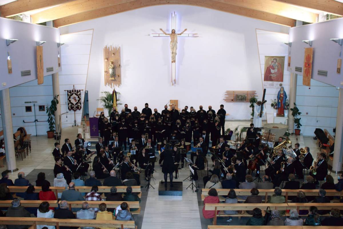 Nuevo concierto de Semana Santa de la Unión Musical y el Coral del Conservatorio de Tomelloso