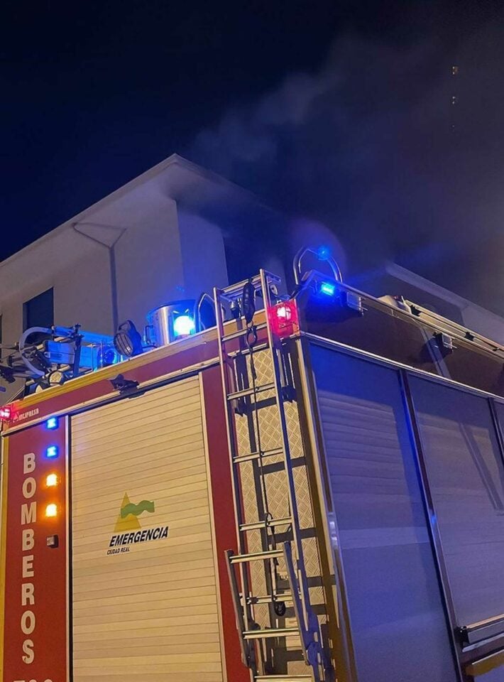 Un incendio en Tomelloso obliga a desalojar a 18 personas