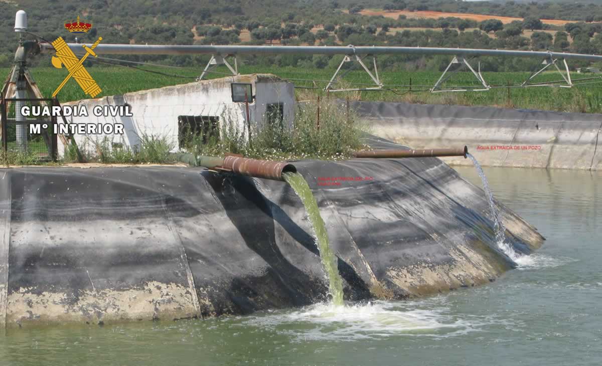 La Guardia Civil detecta un presunto delito de extracción ilegal de aguas en el río Guadiana