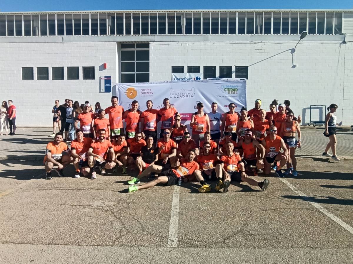 34 miembros del Club Pieles Run de Tomelloso participan en la 10K de Manzanares