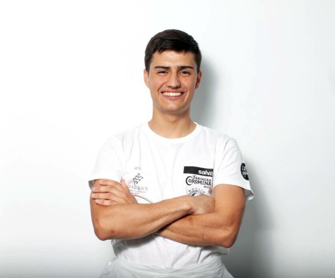 Jesús Sánchez, panadero de Tomelloso, entrenador del equipo "Espigas" en el Campeonato Internacional de Jóvenes Panaderos