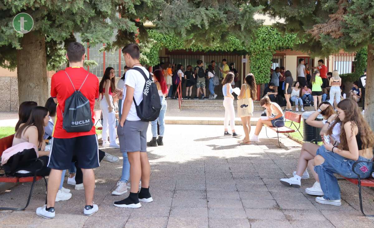 Unos 241 alumnos se enfrentan con nervios a la EBAU en Tomelloso