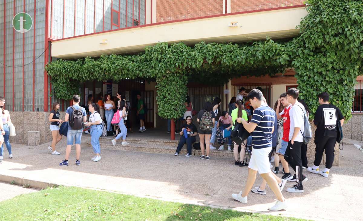 Unos 241 alumnos se enfrentan con nervios a la EBAU en Tomelloso