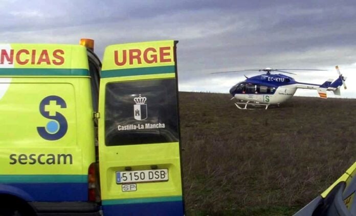 Ambulancia y helicóptero sanitario