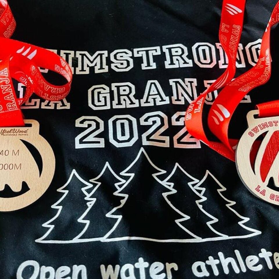 Raúl Manzaneque, del Club Natación Tomelloso, consigue la medalla de plata en la categoría Máster 40 en la Swimstrong La Granja