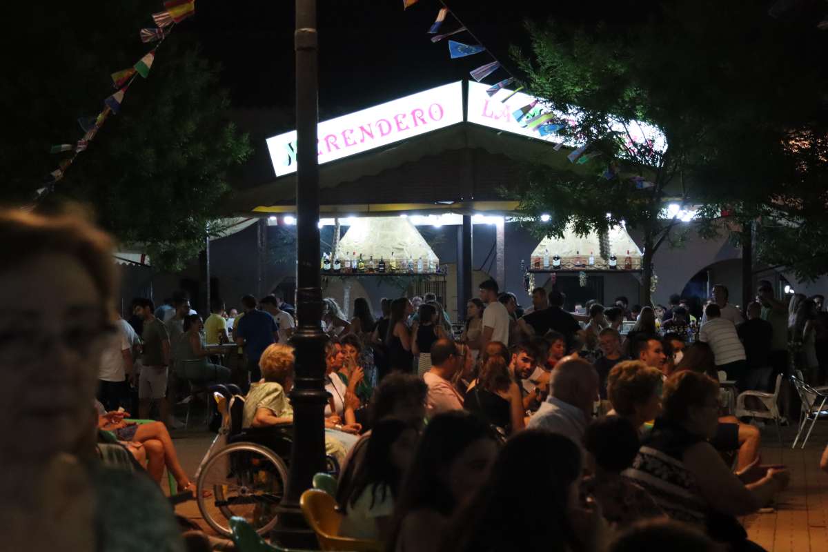 Mucho público e ilusión a raudales en el inicio de las fiestas del Barrio del Carmen de Tomelloso