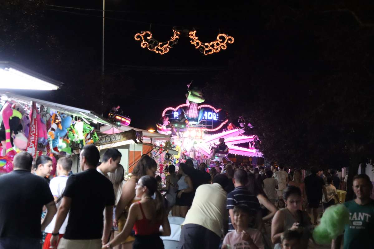 Mucho público e ilusión a raudales en el inicio de las fiestas del Barrio del Carmen de Tomelloso