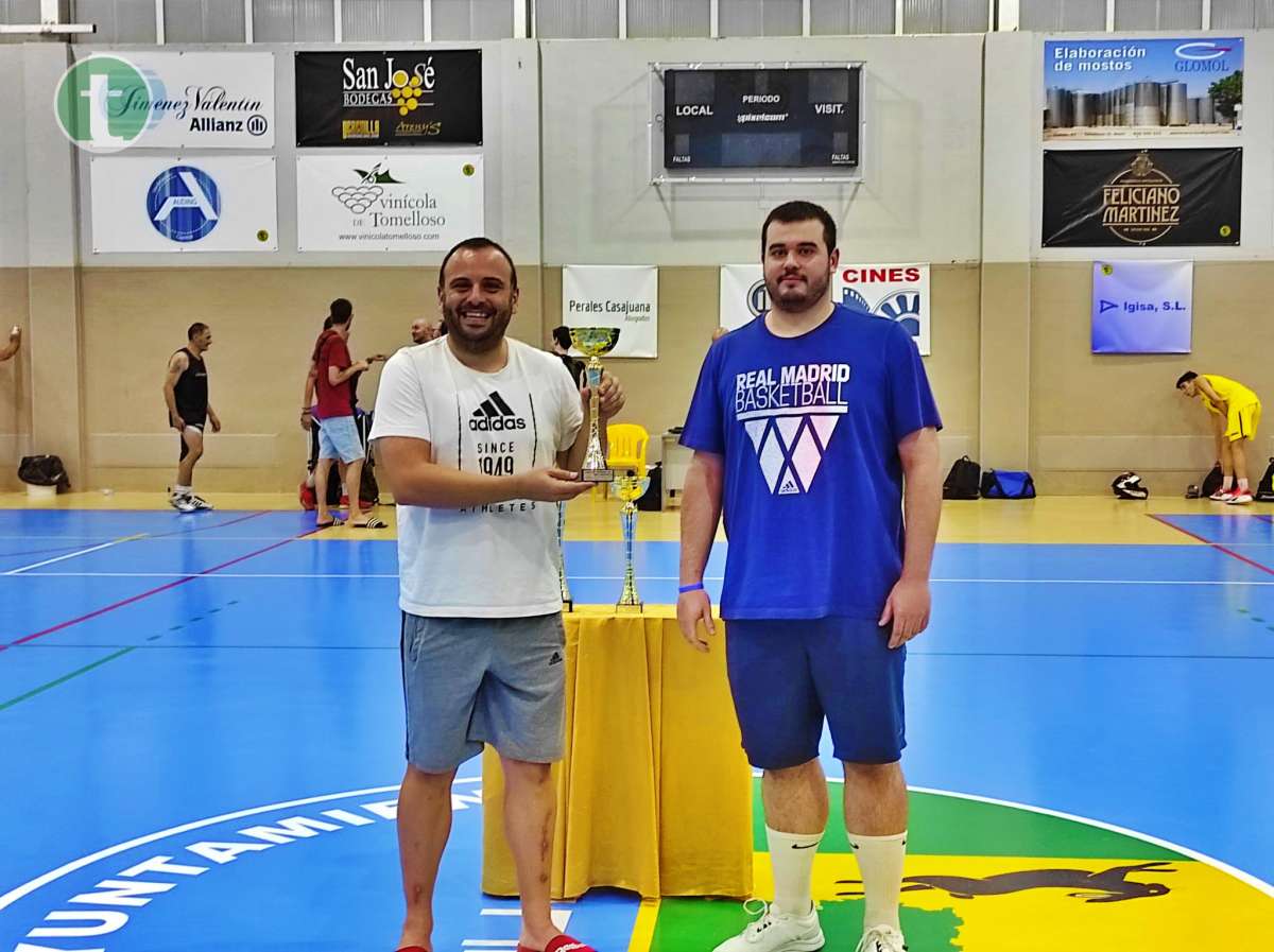 Los Simpáticos ganan la primera liga de verano Post-Covid de baloncesto