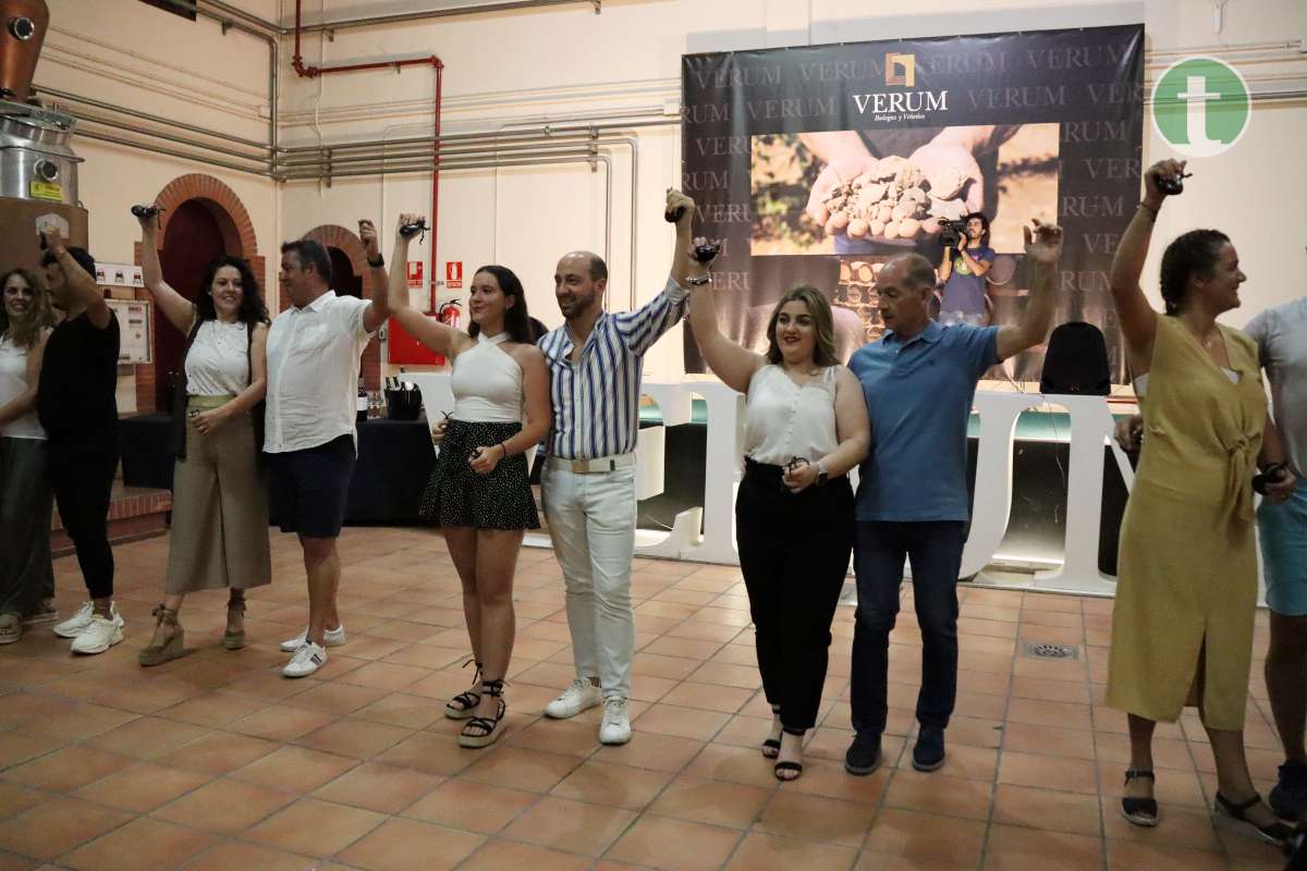Grupo Surco recibe el título de “Gañán del Año” por transmitir el folclore manchego y su labor periodística
