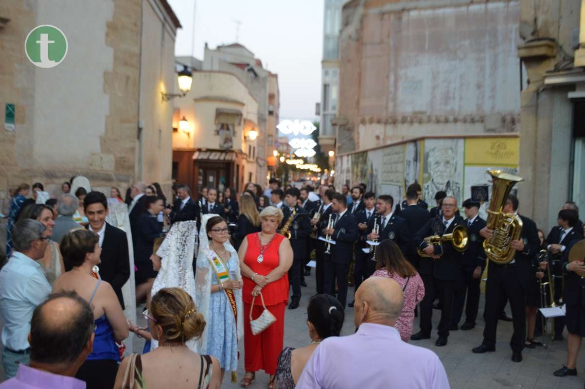 Las calles de Tomelloso se llenan de devoción religiosa durante la procesión de nuestra patrona la Virgen de las Viñas