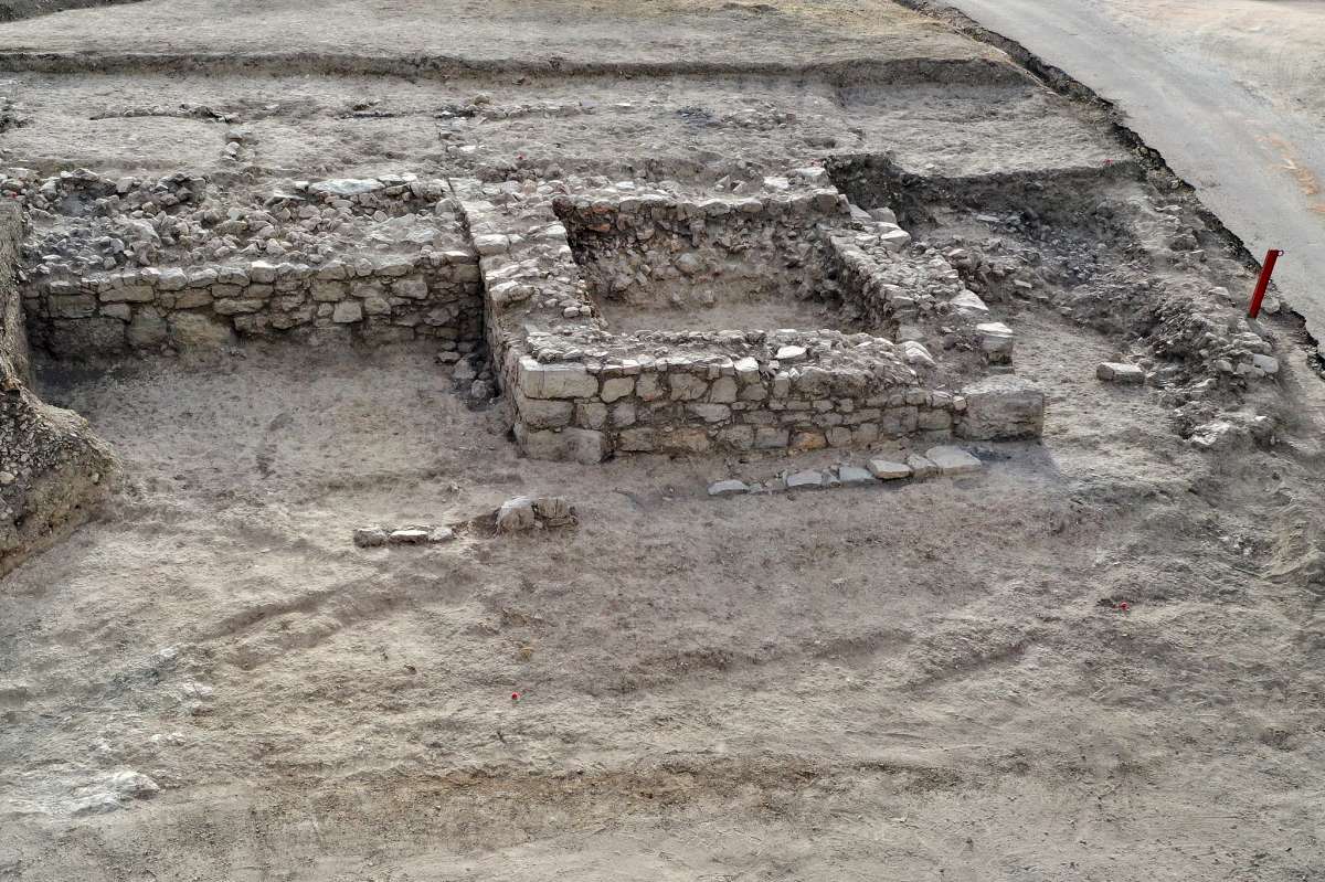 Las excavaciones en Libisosa sacan a la luz un torreón de una muralla romana