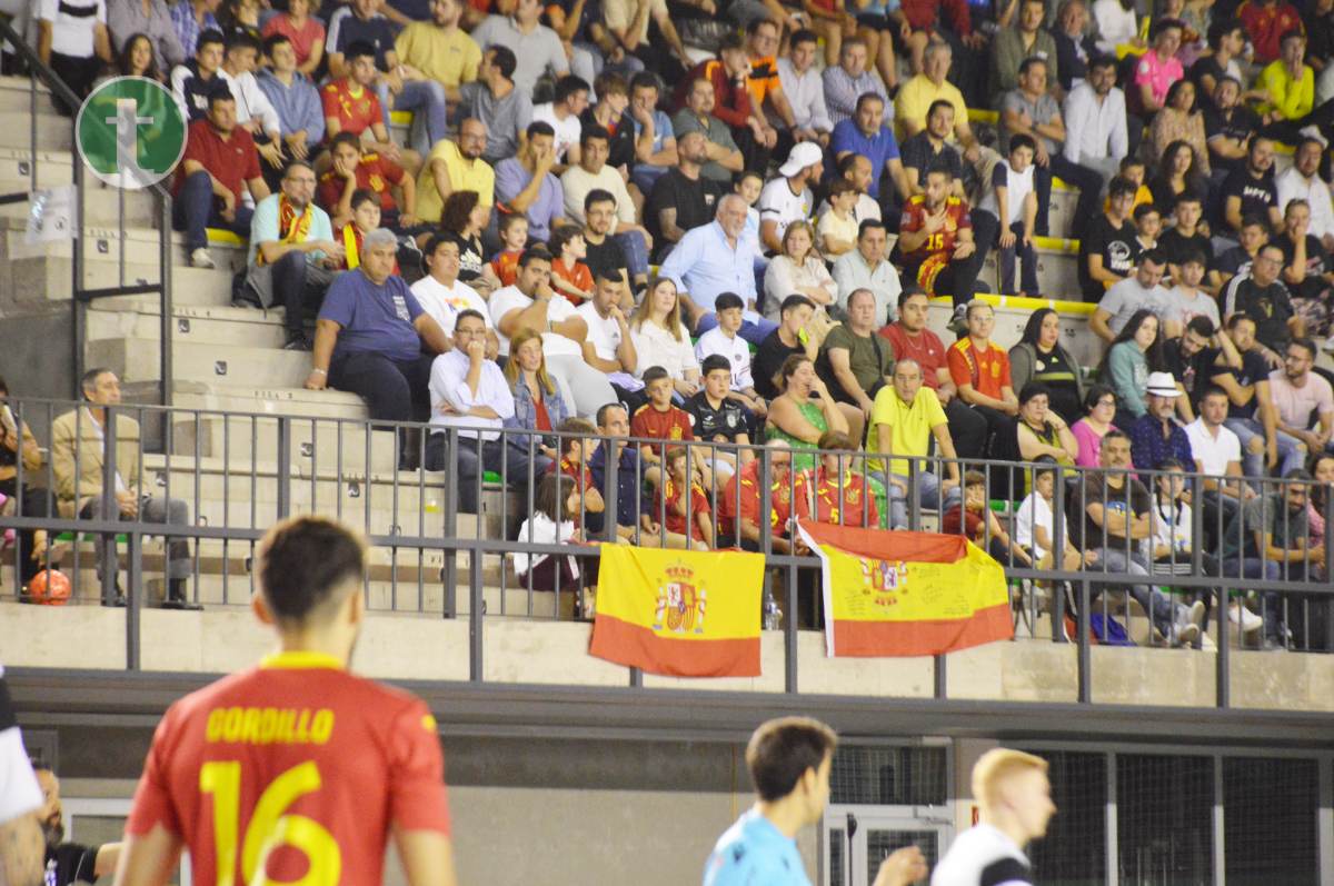¿Has estado en el partido España-Finlandia de fútbol sala? ¡Búscate en las fotos!
