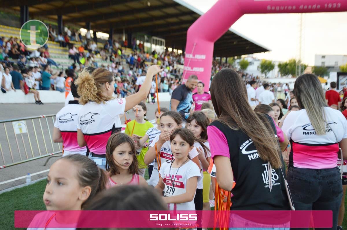 Las Carreras Infantiles Soliss llenan el Paco Gálvez con más de 1.600 niños disfrutando del atletismo