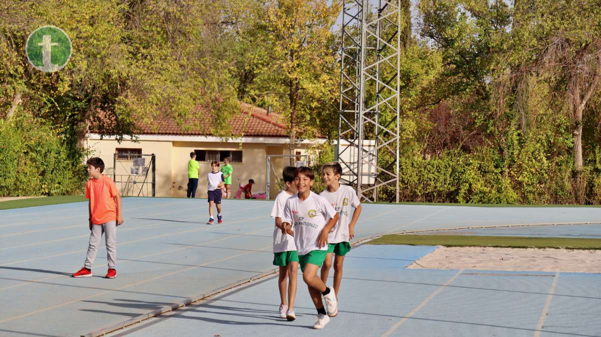 Los colegios de Tomelloso 'inundan' la Ciudad Deportiva para disfrutar de la 'Olimpiada Escolar'