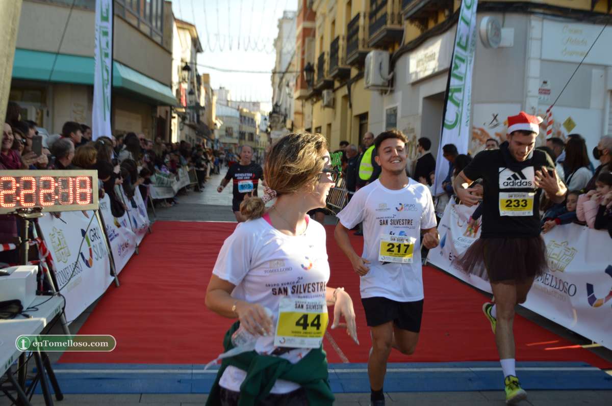 Antonio Benito y Laura Gallego, ganadores de la San Silvestre Tomellosera 2022