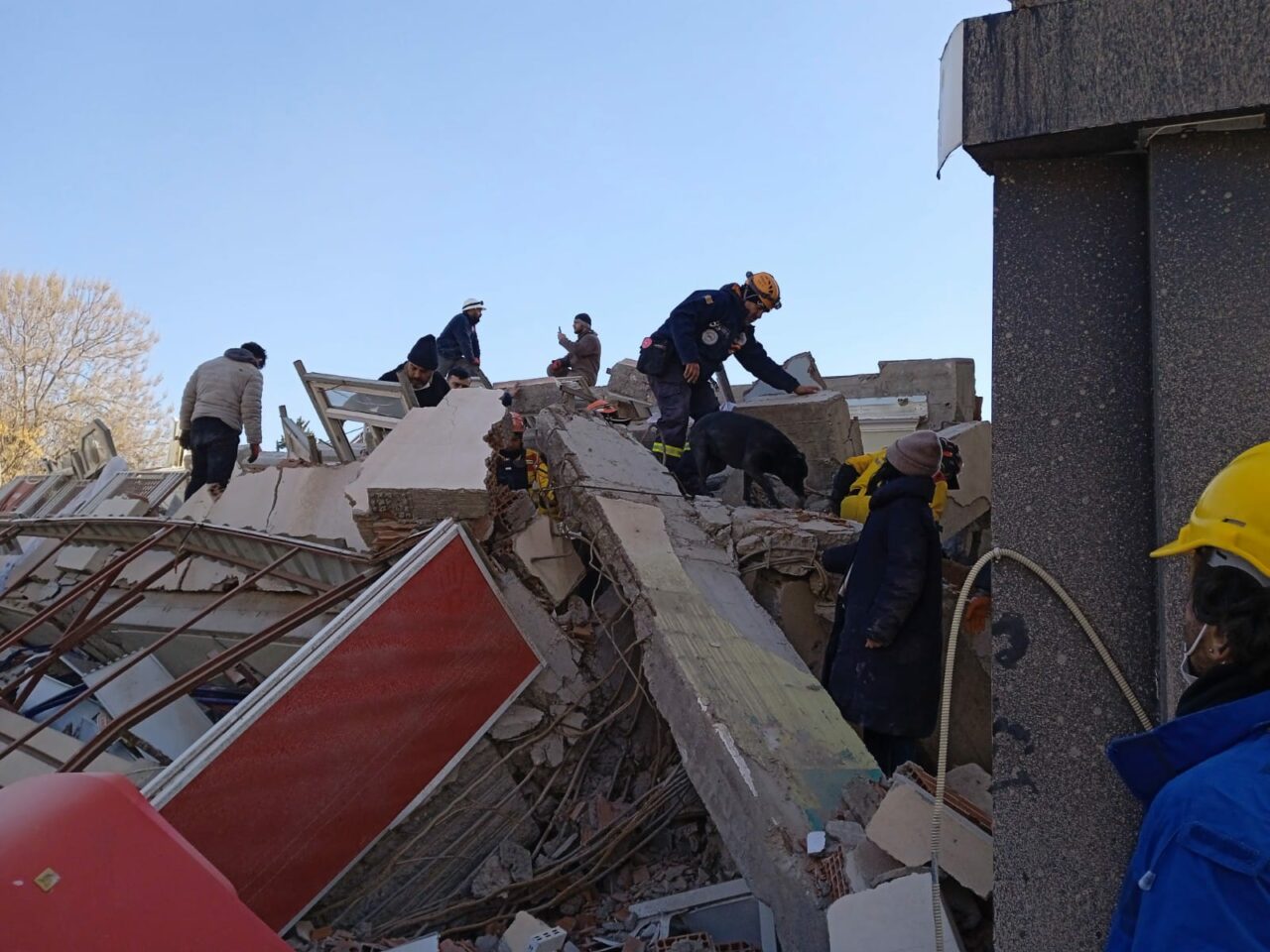 El tomellosero Joaquín Acedo y sus compañeros regresan de ofrecer su ayuda en el terremoto de Turquía