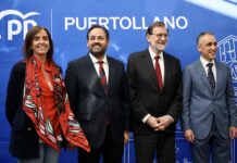 Rajoy arremete en Puertollano «contra las malas compañías y las tonterías a gogó del PSOE»