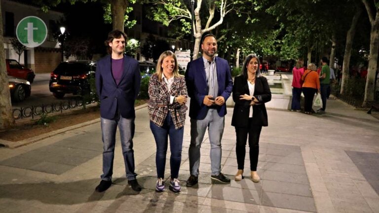 Comienza la campaña electoral en Tomelloso con la tradicional pegada de carteles