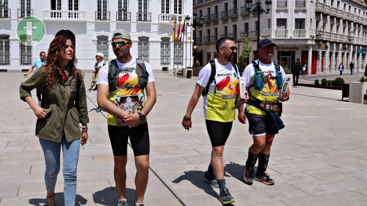 El guardia civil Víctor Henares llega a Tomelloso en su camino de 700 kms para recaudar fondos para investigación en cáncer