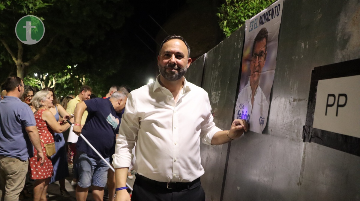 Javier Navarro llama a los tomelloseros a votar para "desalojar a Pedro Sánchez de la Moncloa"