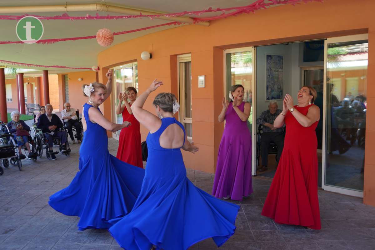 Corazón Flamenco despliega su talento y altruismo ante los ancianos de la residencia Elder de Tomelloso