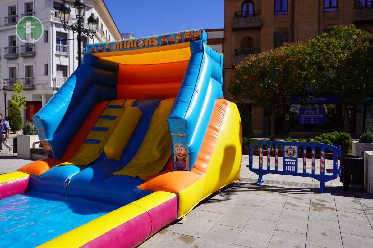 La Holly Fiesta Deportiva Acuática llega a la Plaza de España de Tomelloso para refrescar a los peques de la casa