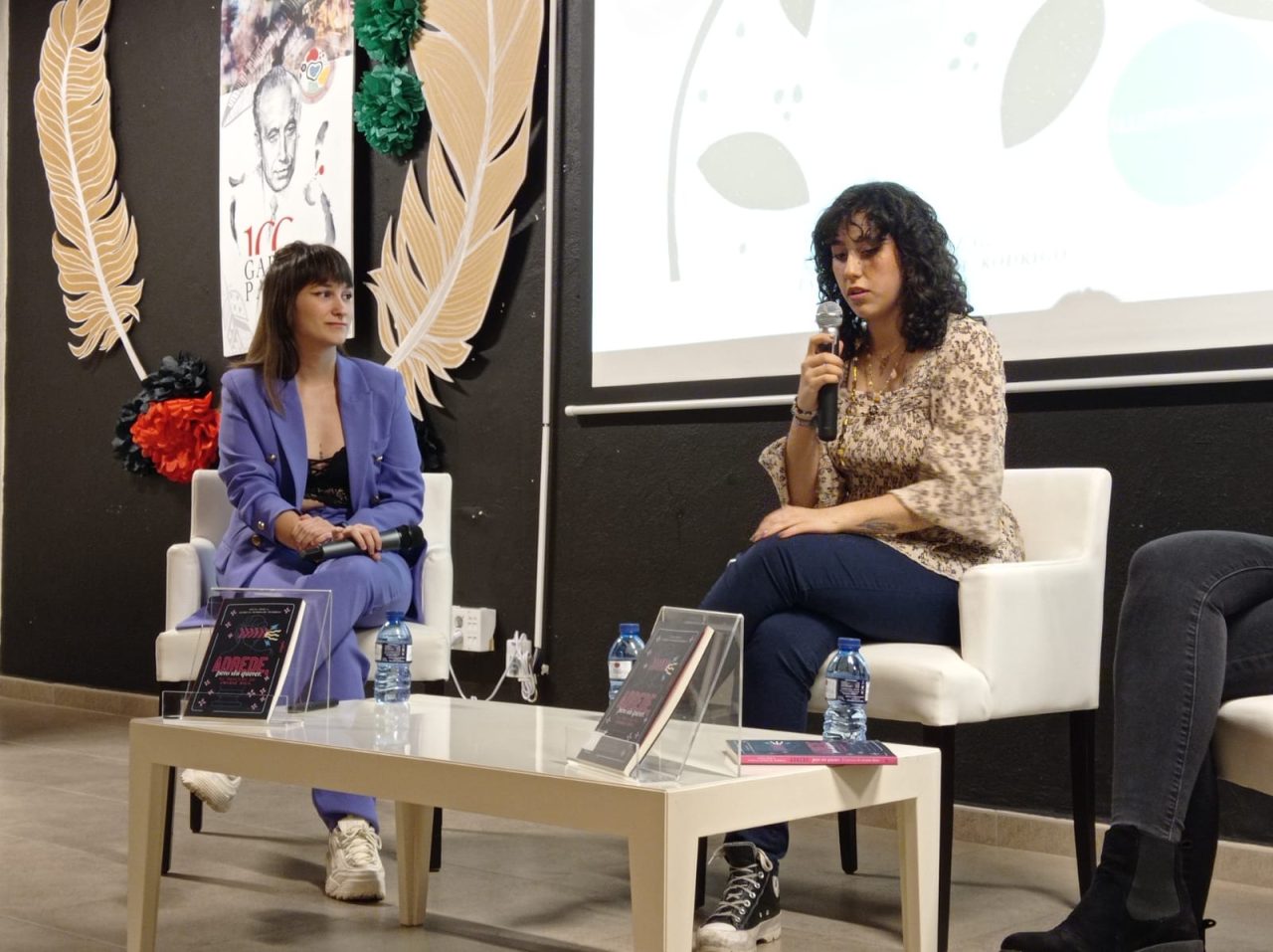 Elena Díaz, poeta de Tomelloso: "La poesía está muy maltratada hoy en día"