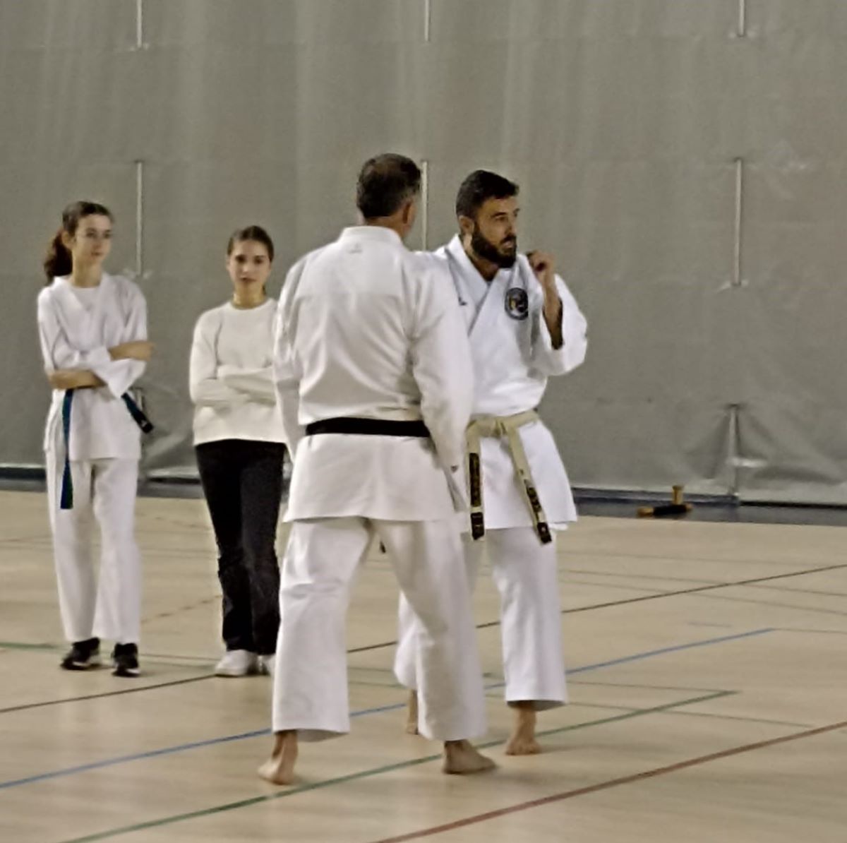 El tomellosero Antonio Gutiérrez, campeón del mundo de Para-karate, participa en unas jornadas de karate inclusivo