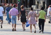 Un estudio de la UCLM afirma que España pierde puntos de felicidad por la vivienda, la precariedad y la inseguridad