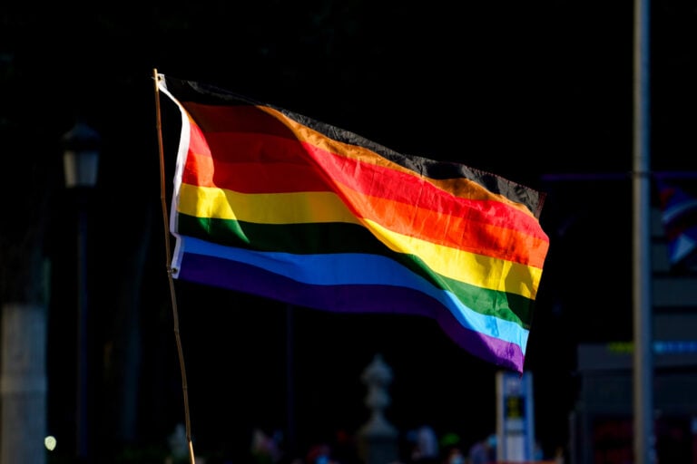PSOE pedirá a ayuntamientos y diputaciones de C-LM colocar la bandera LGTBI y hacer actos que visibilicen al colectivo