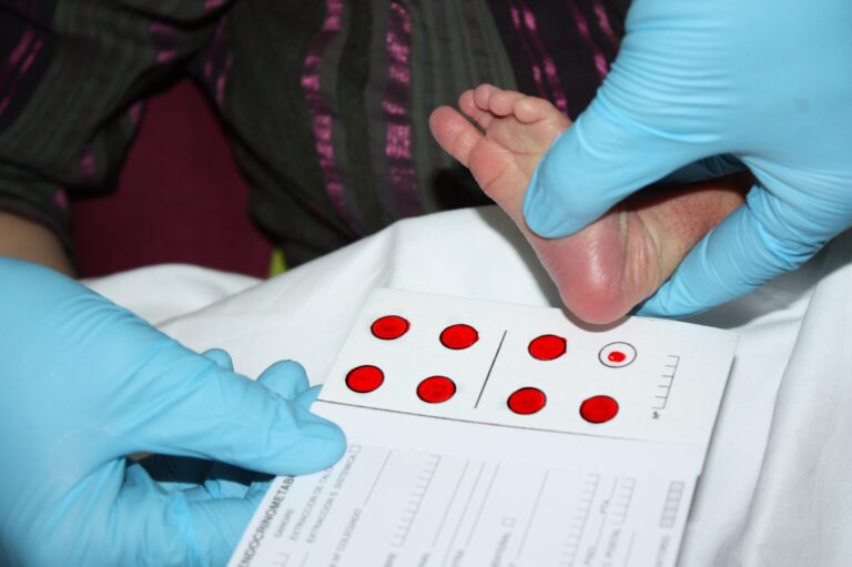 C-LM aumentará las enfermedades diagnosticadas en la prueba del talón hasta llegar a las 40 en 2027