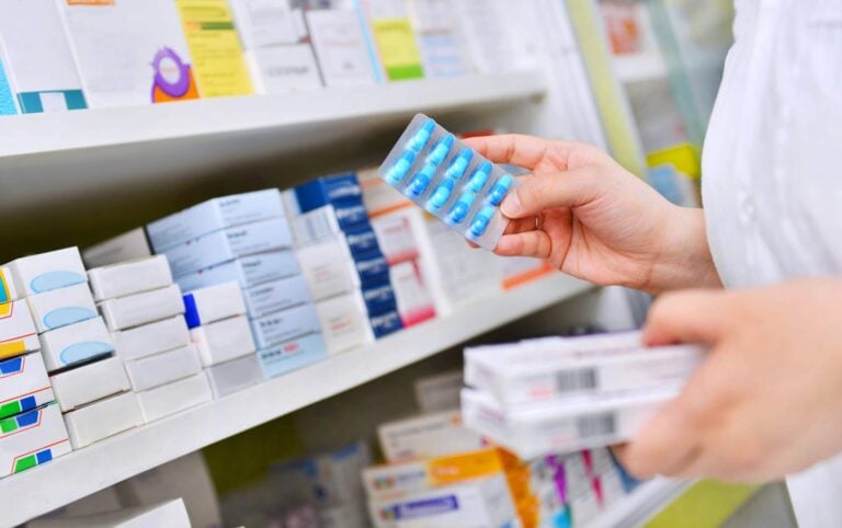 El PP CLM incluirá en sus enmiendas a los presupuestos iniciativas para mejorar la dispensación de medicamentos en farmacias