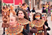 Animales y tribus africanas recorrieron las calles de Tomelloso